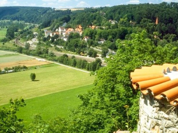 Blick vom Klingensteiner Schloss ins Blautal